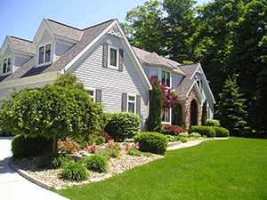 Landscapers and Lawncare Services in Hillsboro, IL